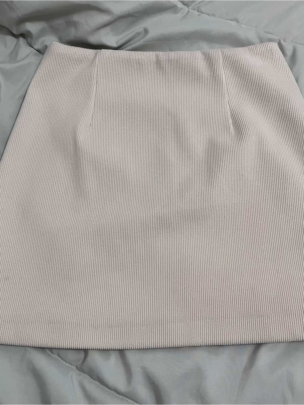 House of Harlow 1960 Cream Ribbed Mini Skirt